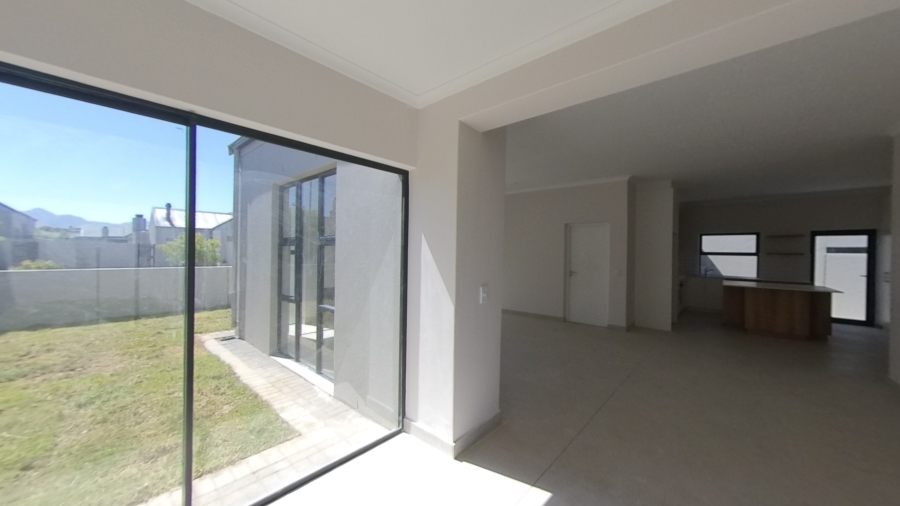 3 Bedroom Property for Sale in Aan de Wijnlanden Western Cape